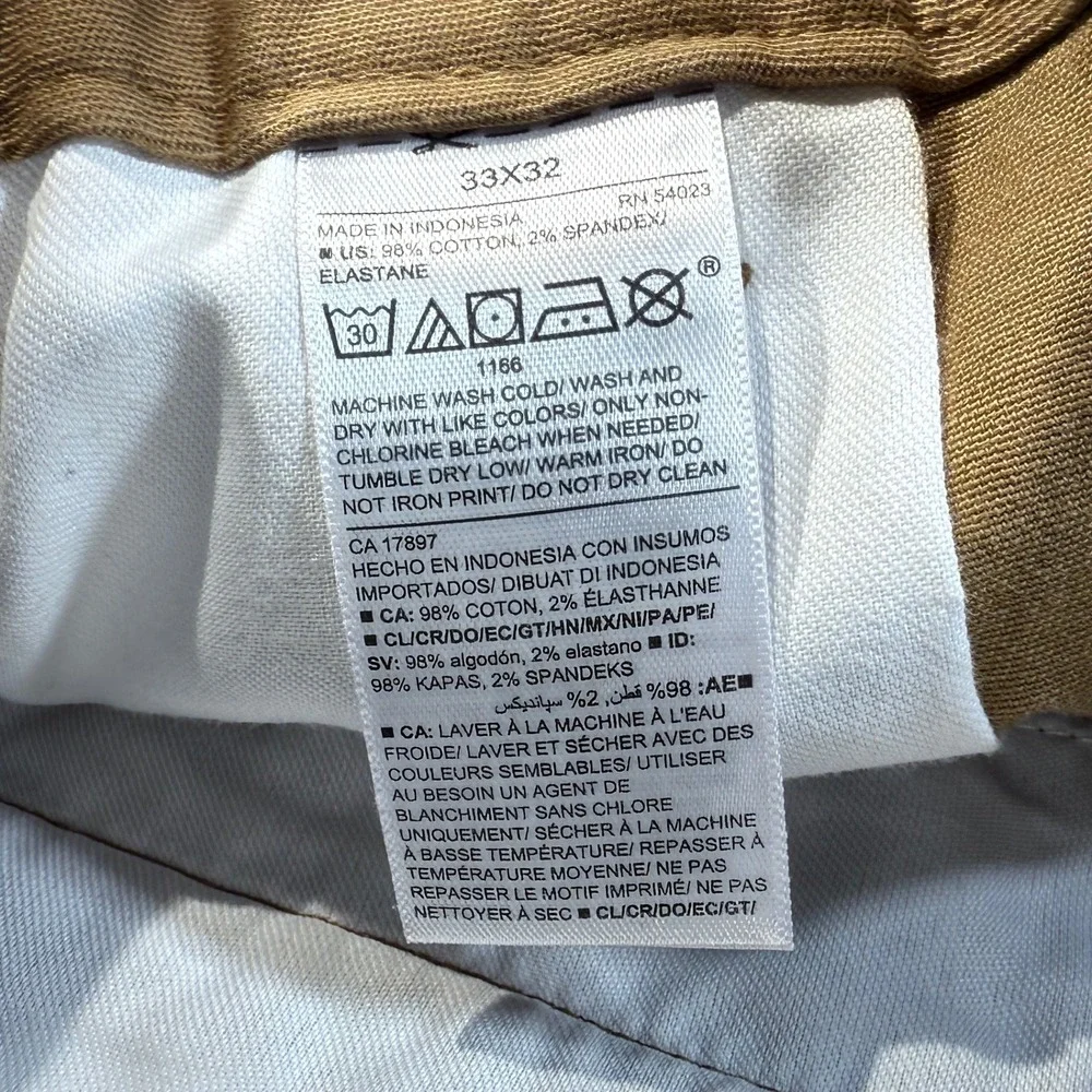 Old‎ Navy Mens Ultimate Athletic Built In Flex Khaki Chino Pants 33x32